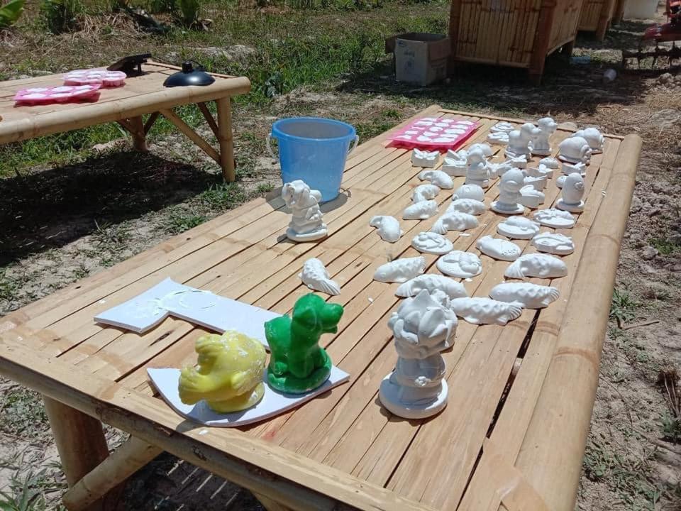 ไร่นาบัวหลวง คาเฟ่ & ฟาร์มสเตย์ Raina Bualuang Cafe & Farm Stay Ban Na No Экстерьер фото