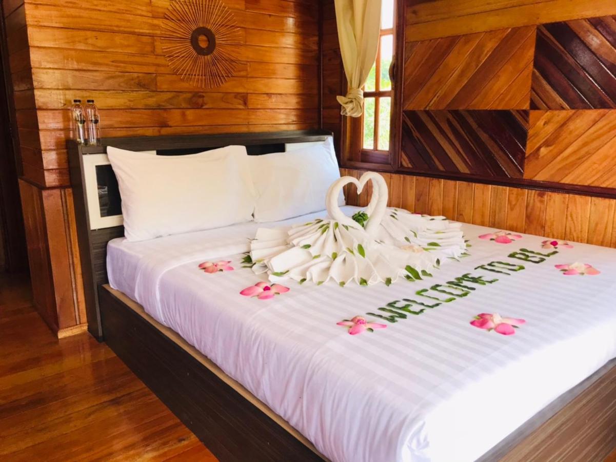 ไร่นาบัวหลวง คาเฟ่ & ฟาร์มสเตย์ Raina Bualuang Cafe & Farm Stay Ban Na No Экстерьер фото