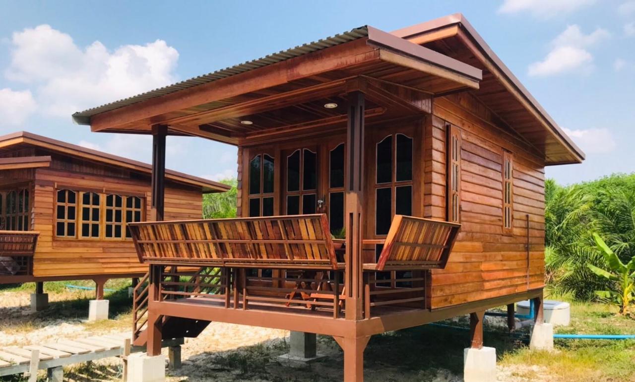 ไร่นาบัวหลวง คาเฟ่ & ฟาร์มสเตย์ Raina Bualuang Cafe & Farm Stay Ban Na No Экстерьер фото